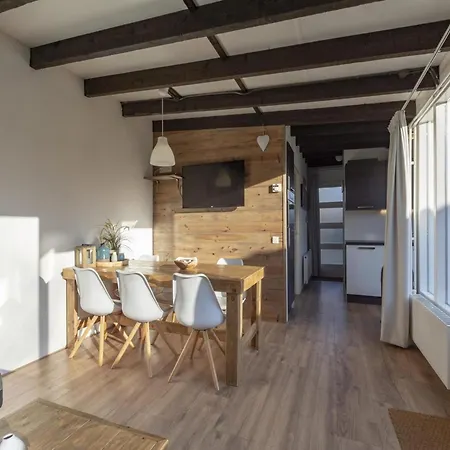 Holiday home Contemporary With Garden *
